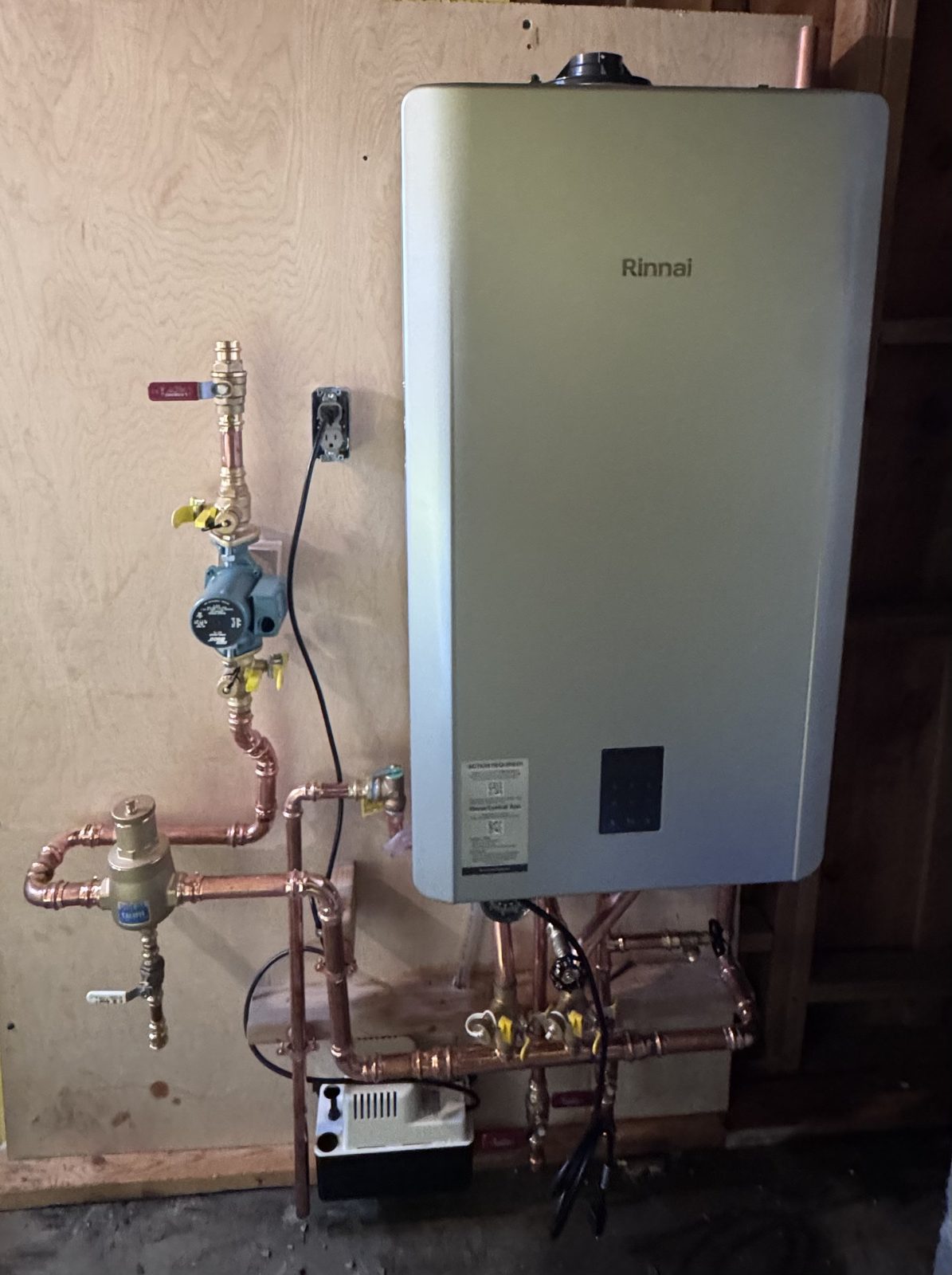 Rinnai I-Series combi boiler installed by A.W. Crooks